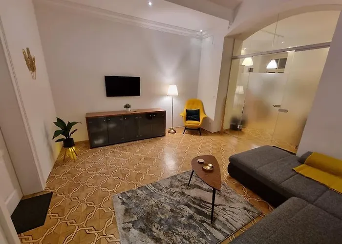Sissi Royal - Inner 4 Bedroom *