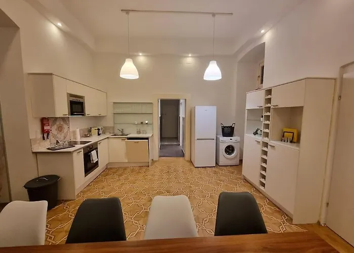 Sissi Royal - Inner 4 Bedroom * וינה